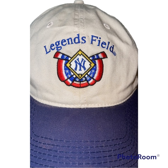 New York Yankees Legends Field Baseball Hat - Picture 2 of 10